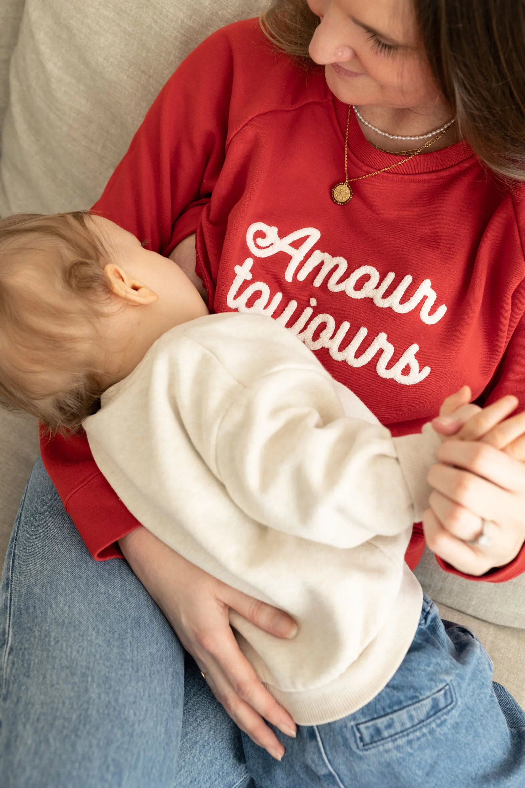 sweat d'allaitement red love atelier belette amour toujours