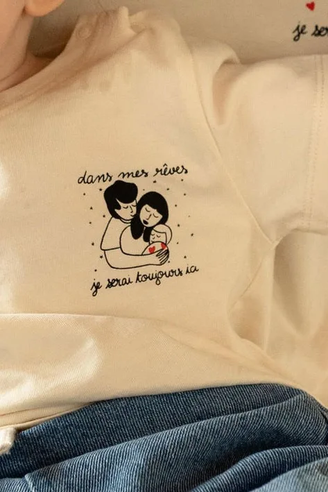 Tee shirt bebe collab famille Atelier Belette Maude Manivert